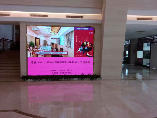 С�g��LED�@ʾ��P0.9