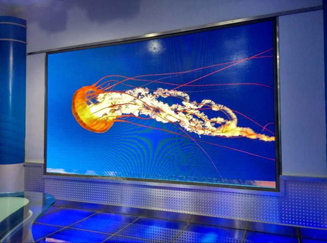 С�g��LED�@ʾ��