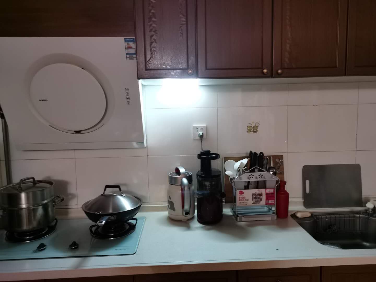 �Б�(y��ng)��